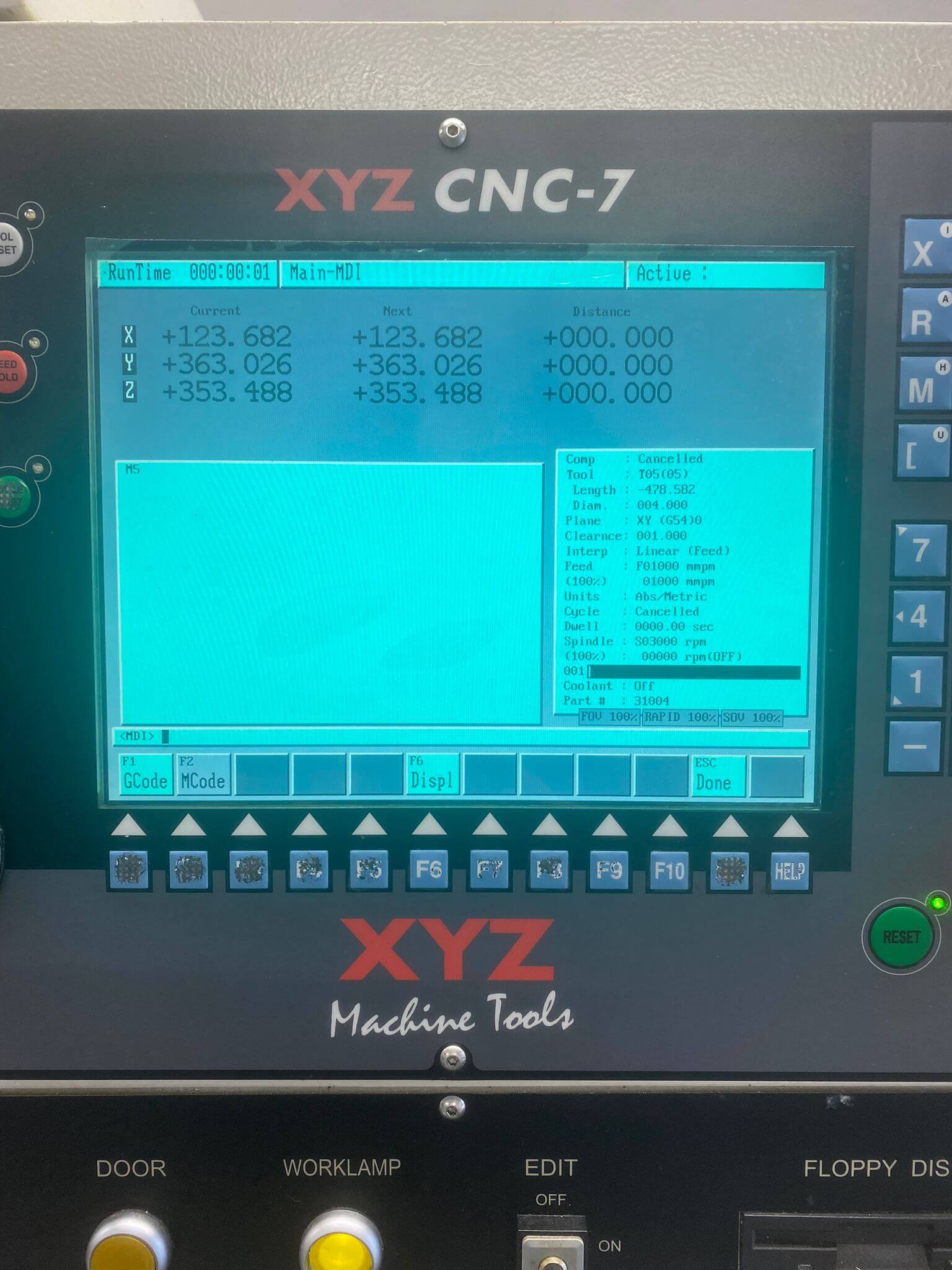 XYZ CNC-7 Machine Tool