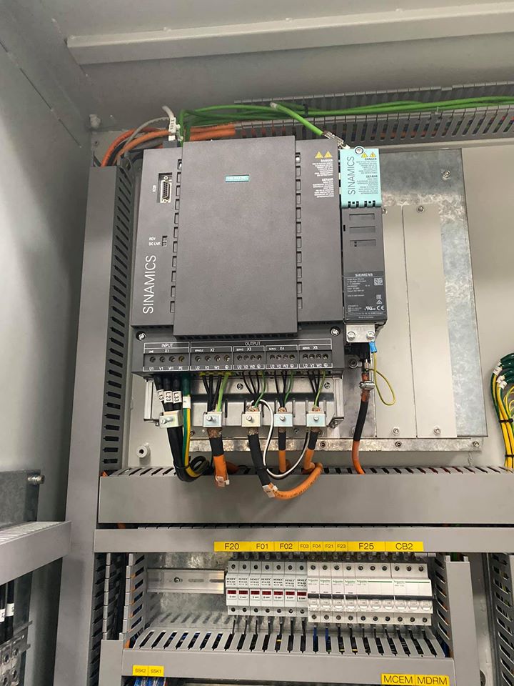 1062 VMC Siemens 828D control